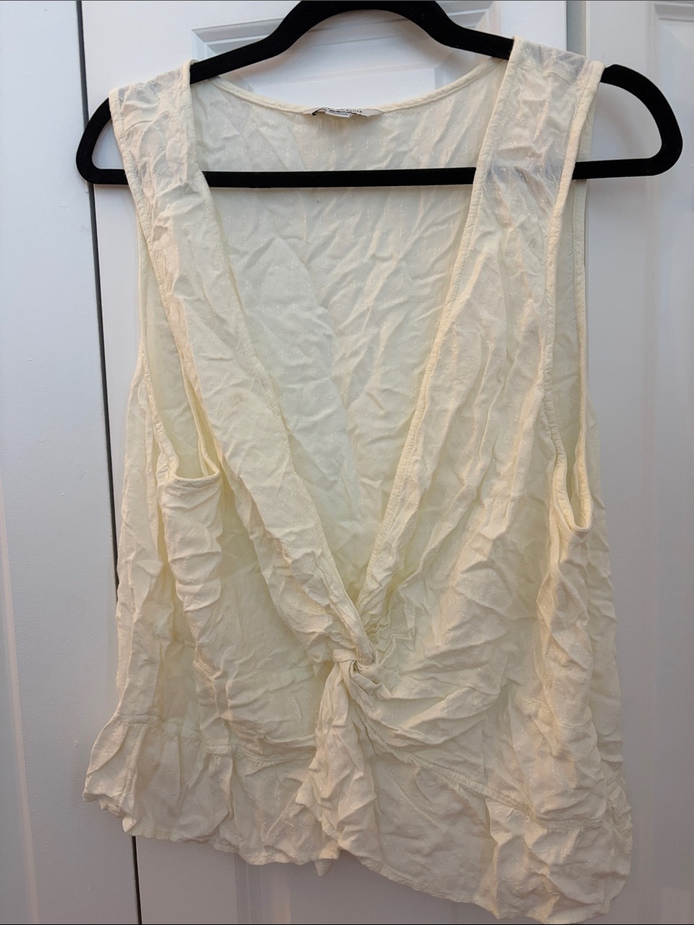 American Eagle Outfitters Cream Tie-Front Sleeveless V-Neck Crop Top
